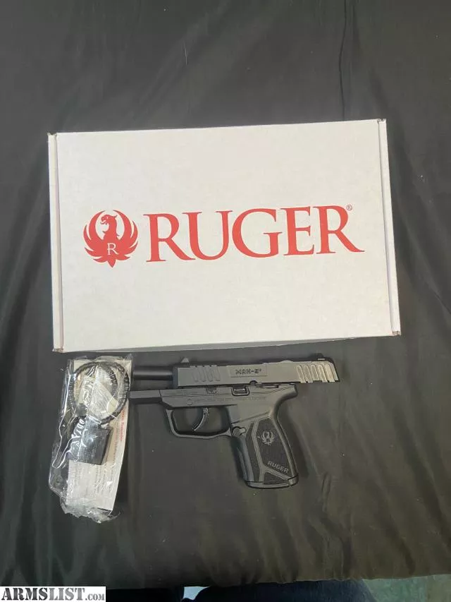 Max-9 9MM w/ Safety from Chesapeake Square Pawn near Chesapeake, Hampton Roads, VA